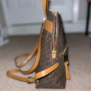 Michael Kors Backbag